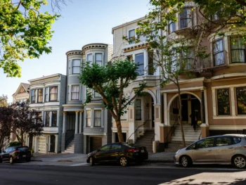 Condo vs Townhouse A Clear Comparison for Buyers
